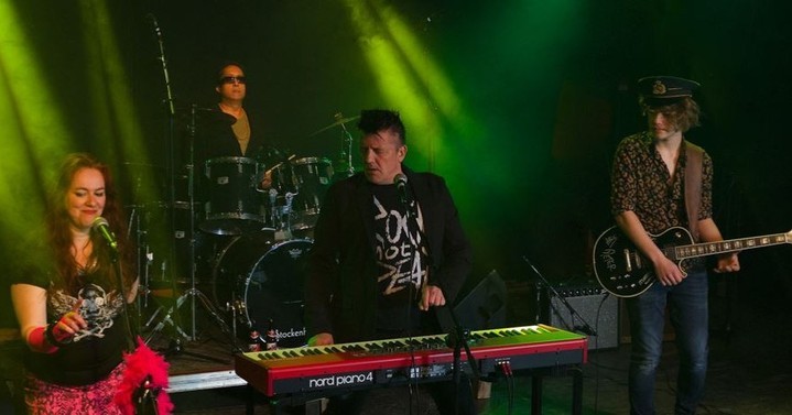 Zondag 4 juni zal de band Stockbrood voor jullie live...