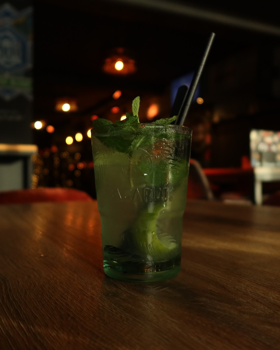 Mojito: dé iconische Cubaanse cocktail bestaande uit witte rum, (riet)suiker,...
